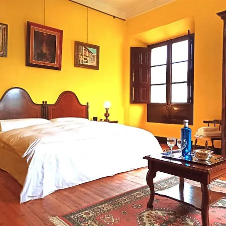 Santa Emilia Bed & Breakfast Mondoñedo